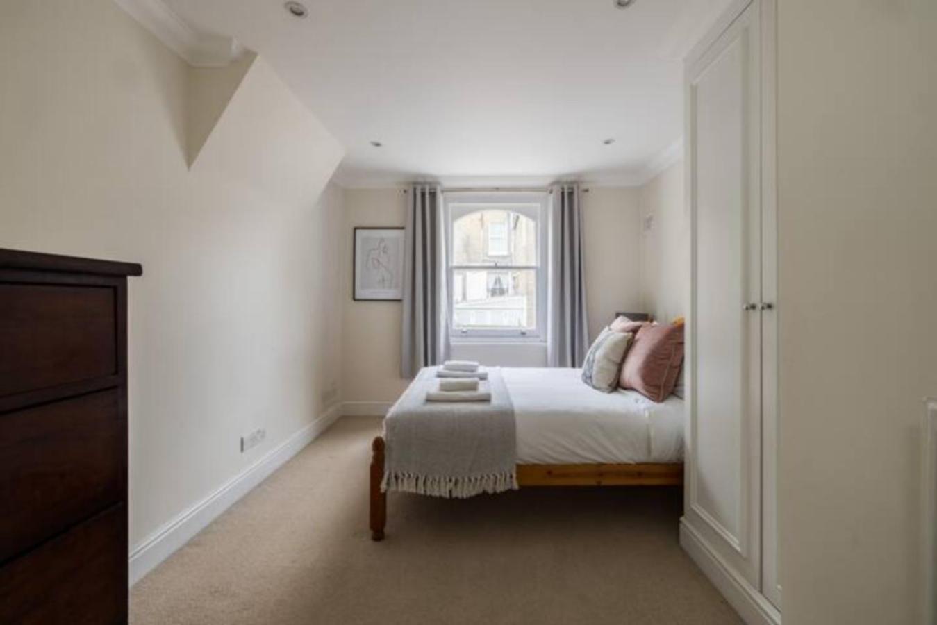 The West Kensington Collection Apartment London Exterior photo